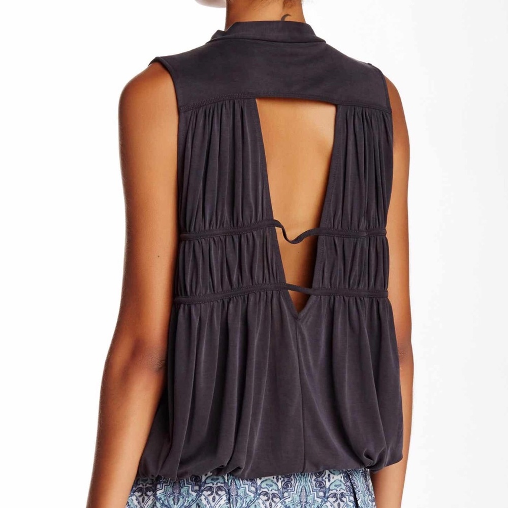 🎉 FREE PEOPLE Forget Me Not Tank - Picture 2 of 8